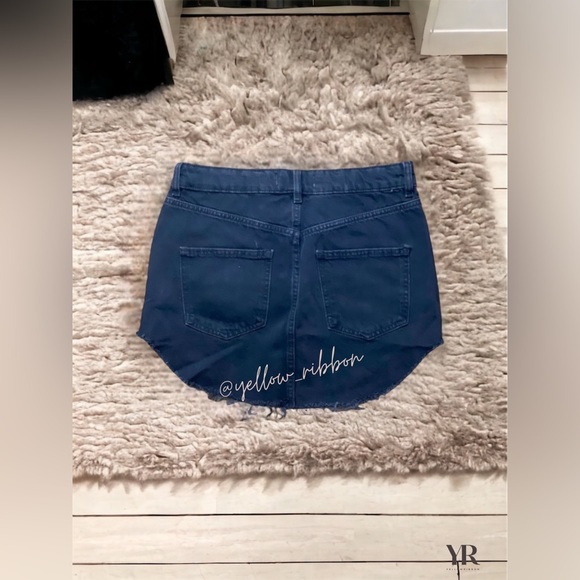 🆕 FREE PEOPLE Sky High Denim Mini Skirt | Color: Black | Size: 4 - Picture 3 of 7